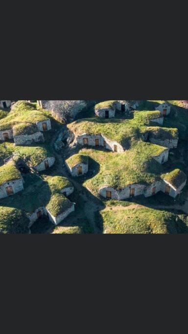 La Casa Dell'Artista Di Vittorio Vertone Pietragalla Esterno foto